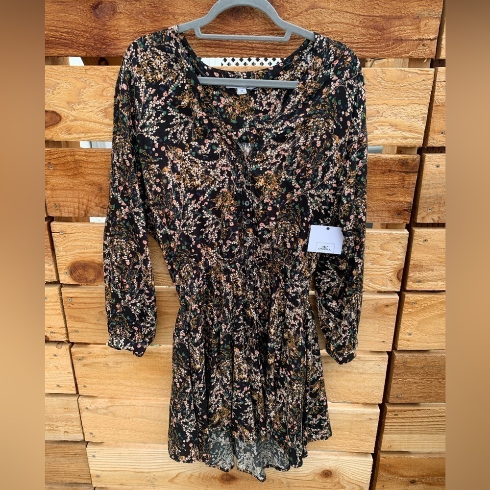 O’Neill Tylee Dress NWT.‎ Sz XS. Long sleeve, thin, beachy casual dress